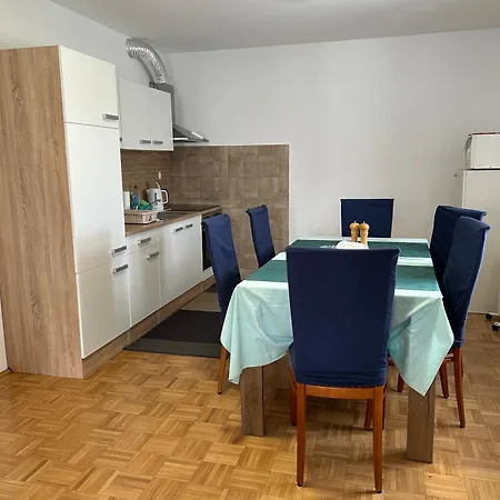 Inn Nastanitev Na Gricu *